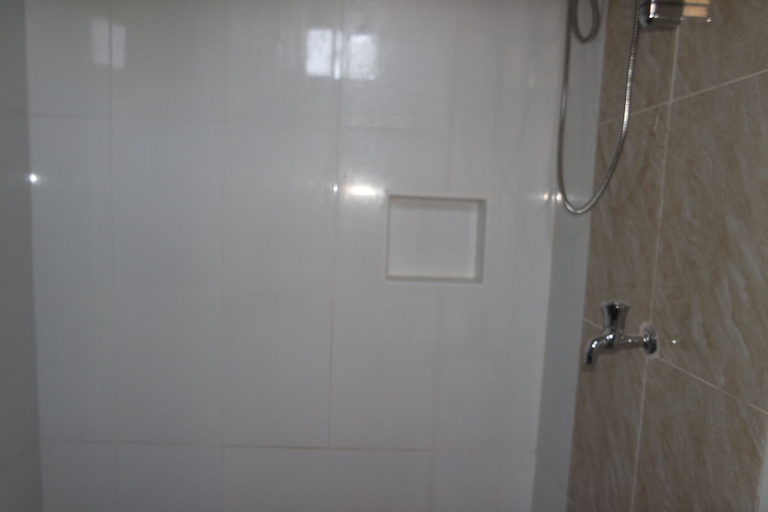 Bathroom 3, Yoo C Apartment, Dumaguete City