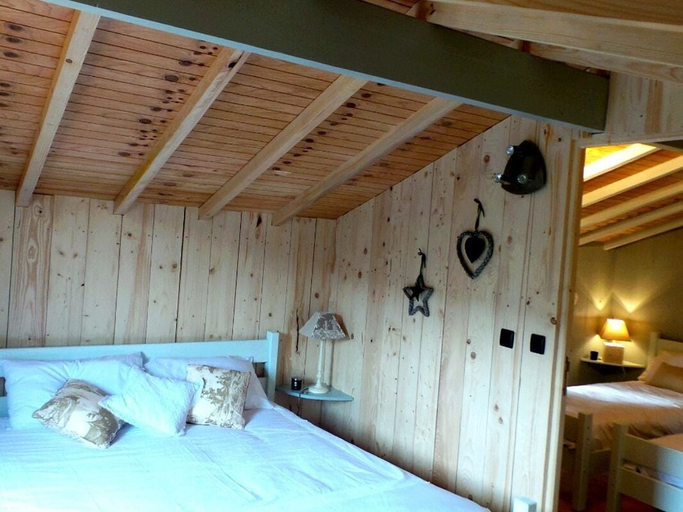 Bedroom 3, Au Fil de L'eau, Seine-Maritime