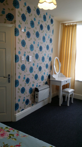 Bedroom 2, Sunrise Apartments, Conwy