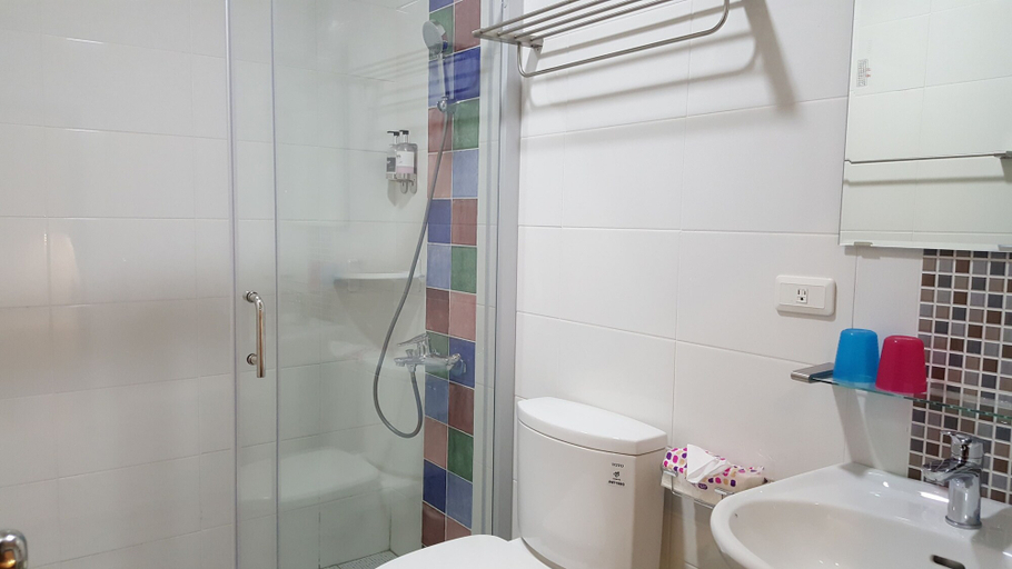 Bathroom 3, Come Inn 2, Pingtung