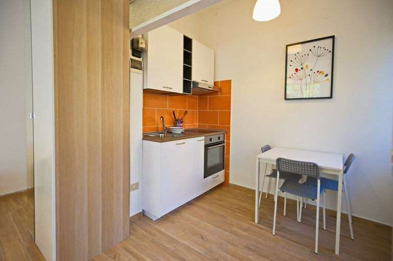 Others 5, Albergo e Residence Vittoria, Pisa