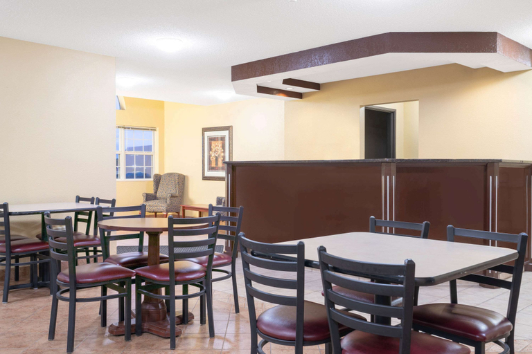 Food & Drinks 5, Days Inn by Wyndham Faribault, Rice
