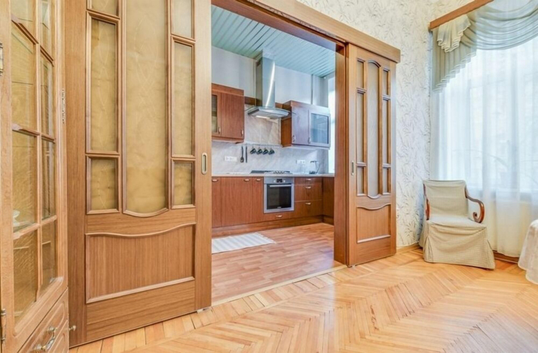 Others 5, Ludwig Apartments on 4-ya liniya, Sankt-Peterburg gorsovet