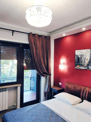 Bedroom 3, Inn miracles seven, Rome