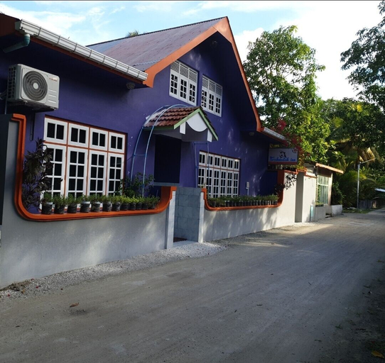 Exterior & Views 2, Fuvahmulah Inn