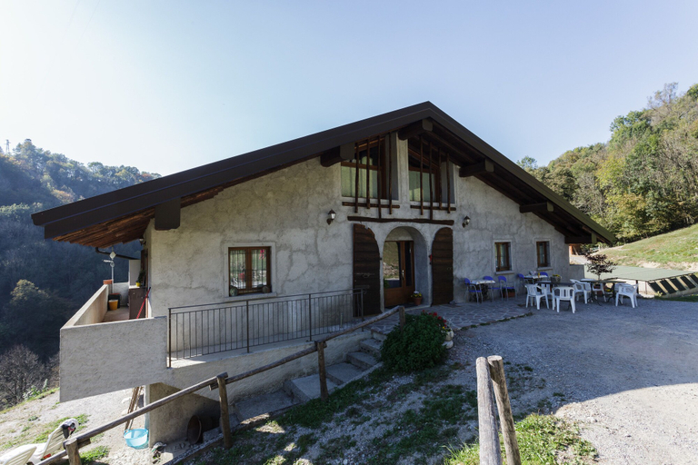 Exterior & Views 2, Agriturismo Cascina Cornella, Lecco