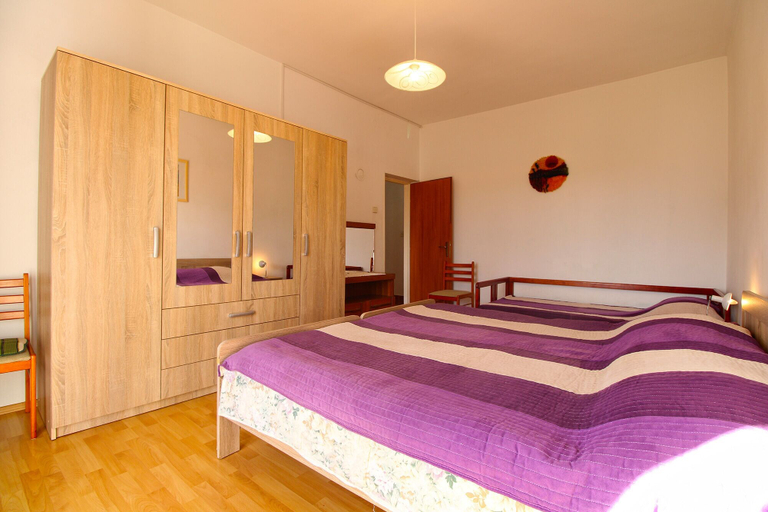 Bedroom 2, Apartment 847, Pula