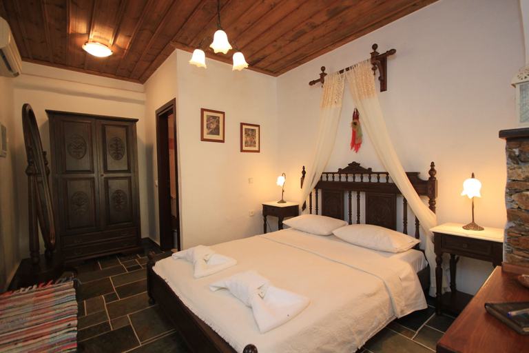 Bedroom 4, Sifnaika Konakia ~ Armada Residence, South Aegean