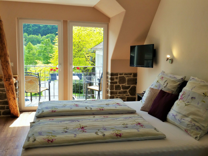 Bedroom 2, Landgasthof Winzerscheune, Cochem-Zell