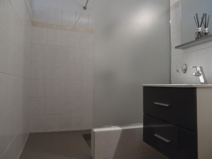 Bathroom 4, Maison Curiale, Territoire de Belfort