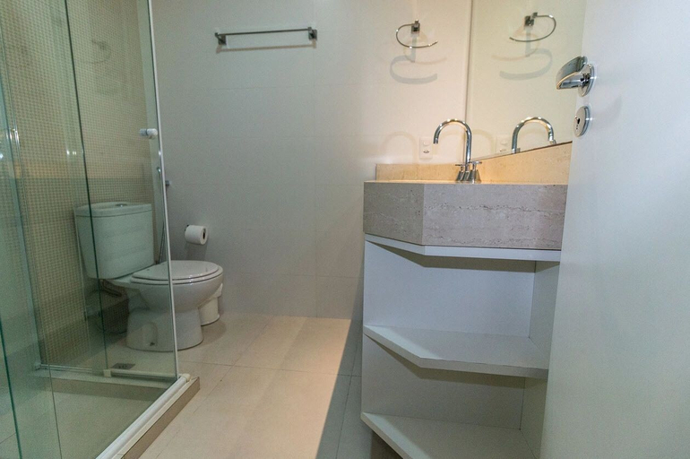 Bathroom, PFino 206 - Apto Alto Padrão, Bombinhas