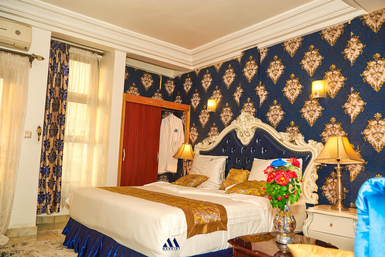 Bedroom 2, Marriot Metropolitan Hotel, Wouri