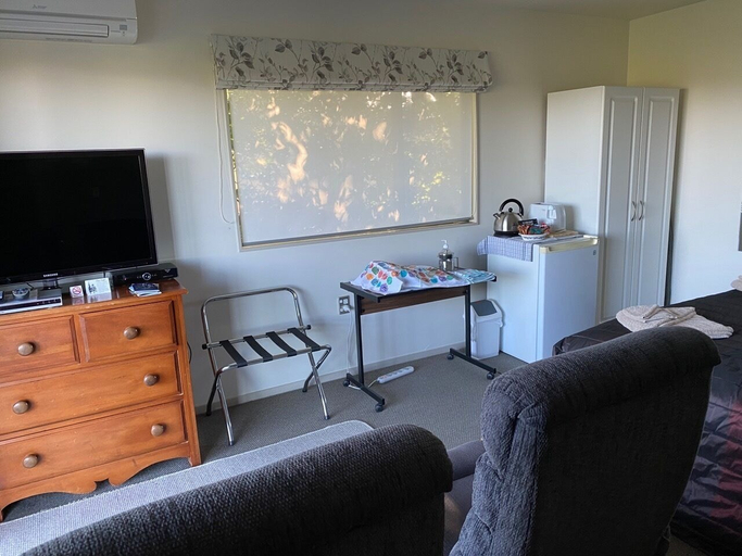Others 5, Bluebell Lodge And Cottage, Hastings