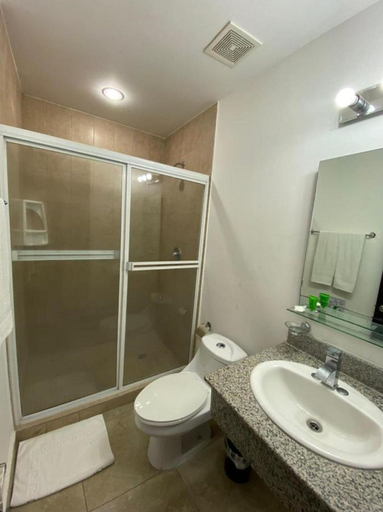 Bathroom 5, Hotel Coronado Inn, San Carlos