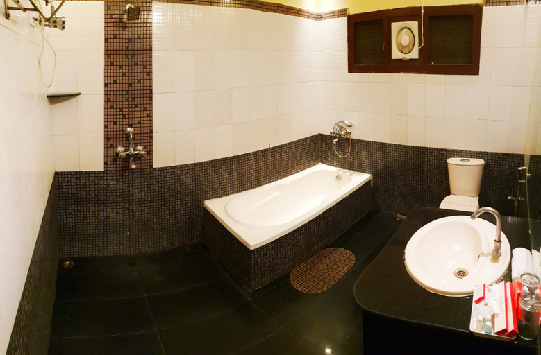 Bathroom 4, Hotels Diamond Glory - Mandarmani, Purba Medinipur