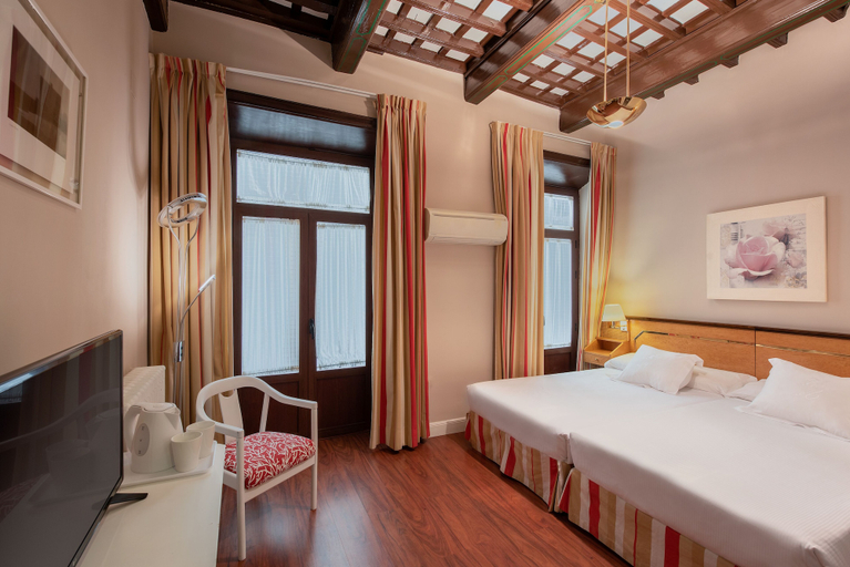 Bedroom 3, Hotel Anacapri, Granada
