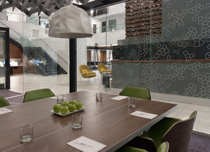 Food & Drinks 5, Embassy Suites by Hilton Raleigh Crabtree, Wake