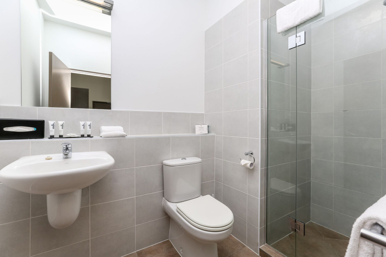 Bathroom 5, Quest New Plymouth, New Plymouth