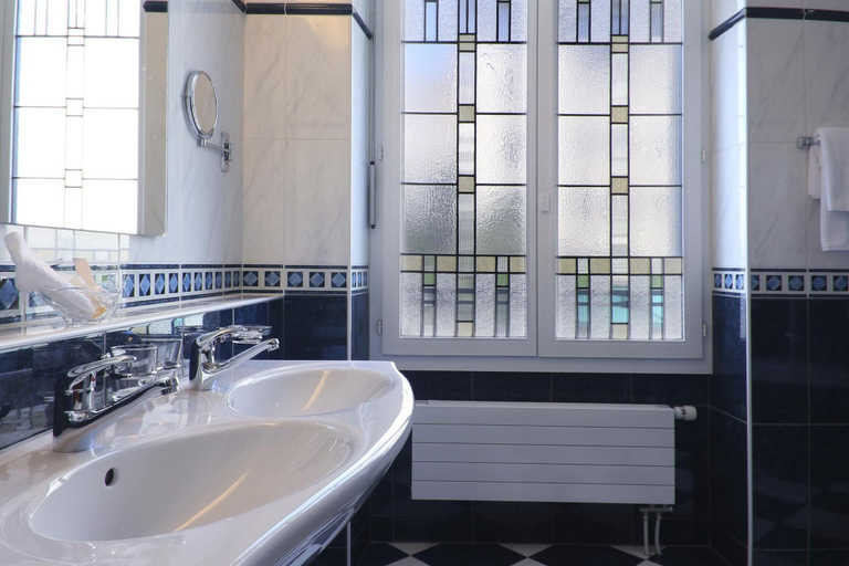 Bathroom 4, Hotel Mirabeau, BW Signature Collection, Lausanne
