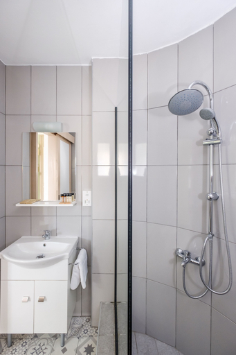 Bathroom 4, Pandream Hotel Apartments