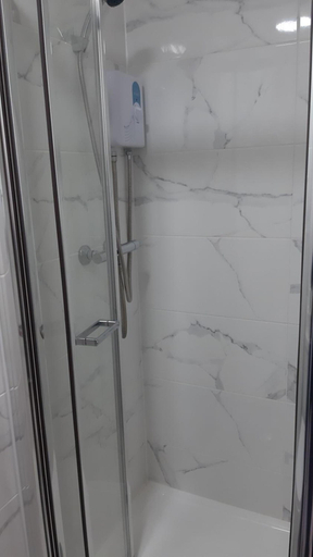 Bathroom 4, Chiswick Lodge Hotel, London