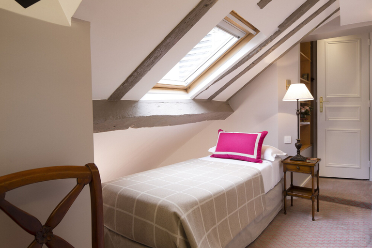 Bedroom 2, Le Relais Saint Honoré, Paris