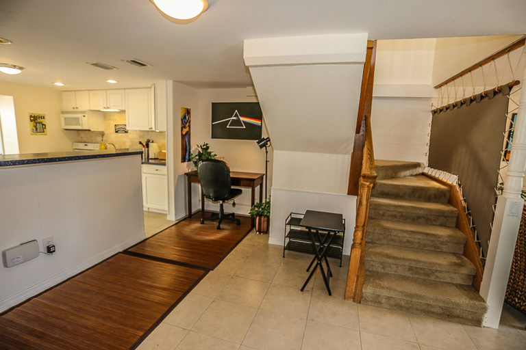 Others 5, 219 Delmar Whole House by Distinctive Beach Rentals, Lee