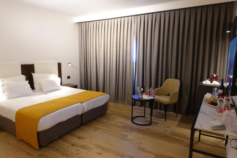 Bedroom 2, Nazareth Plaza Hotel