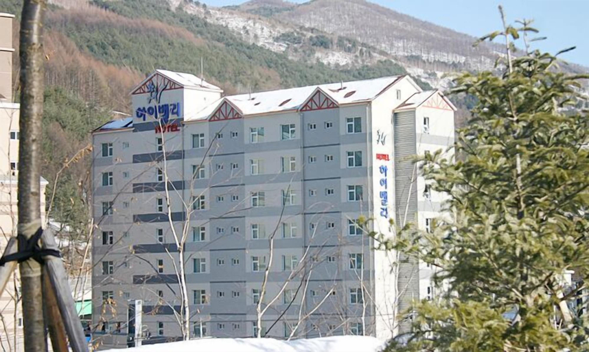 Exterior & Views 1, High Valley Hotel, Jeongseon