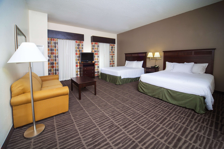 Bedroom 4, Hampton Inn & Suites Valdosta/Conference Center, Lowndes