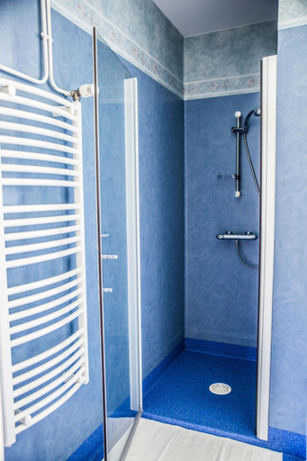 Bathroom 5, Résidence des Portes du Velay, Haute-Loire