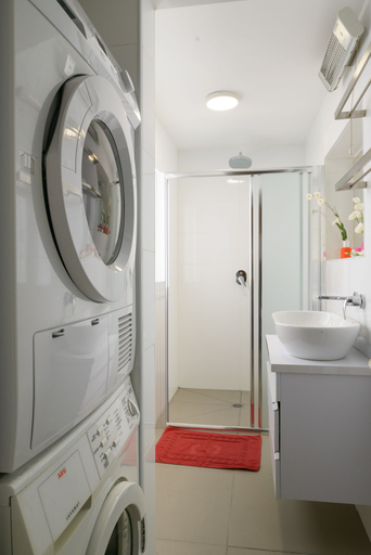 Bathroom 4, Penthouse & Terrace near Hilton by FeelHome