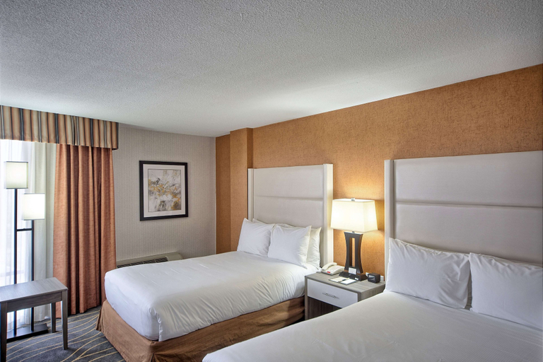 Bedroom 3, DoubleTree by Hilton Hotel Portland, Cumberland