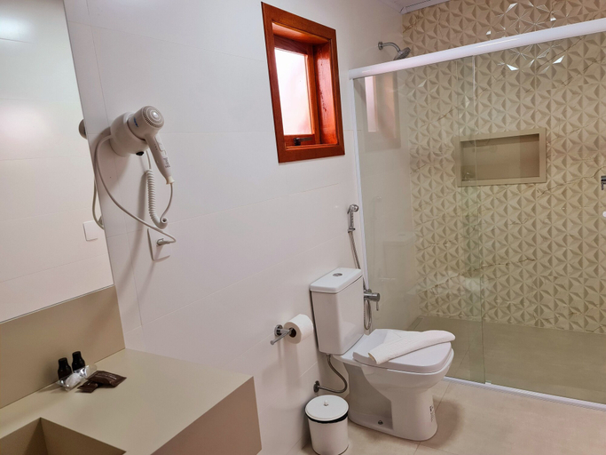Bathroom 4, Pousada Valle das Flores, Camanducaia