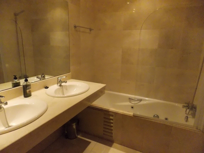 Bathroom, Beach Side Apartment, Málaga