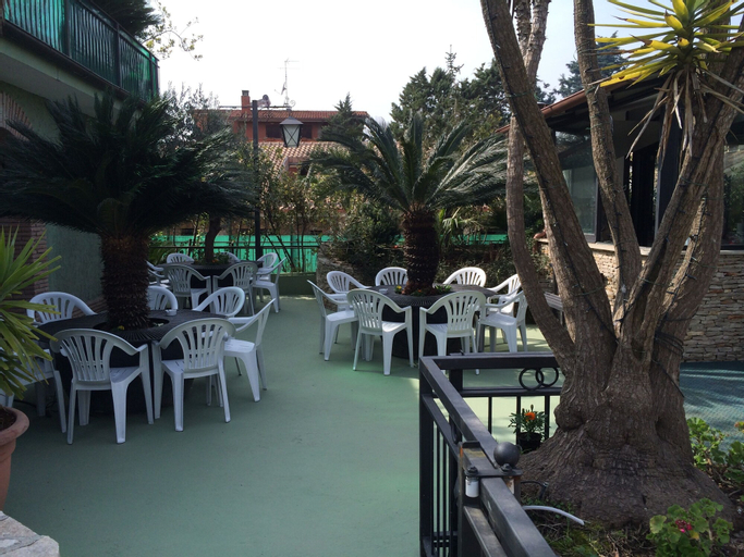 Food & Drinks 5, Residence Villa Patrizia, Rome