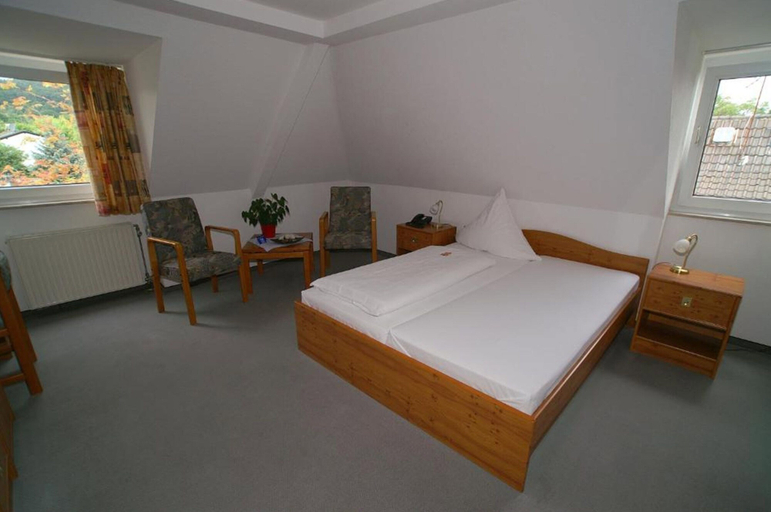 Bedroom 4, Hotel Garni Rosbach v.d.H., Wetteraukreis