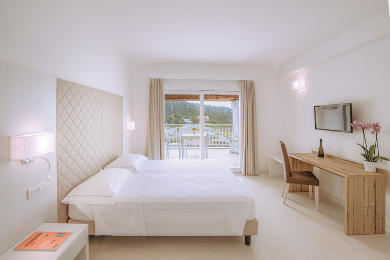 Bedroom 4, Hotel Moresco, Olbia-Tempio