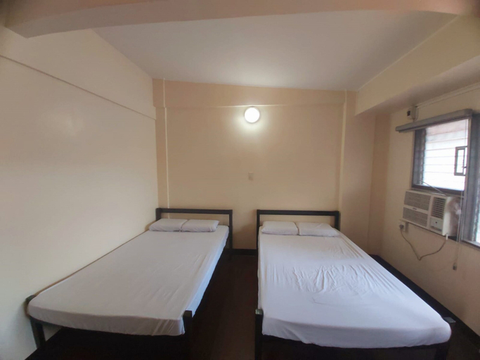 Bedroom 2, OYO 916 Angel's Boardrooms, Quezon City