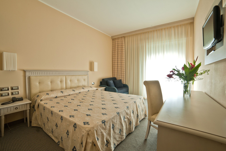 Bedroom 3, Hotel Villaggio Club ALTALIA, Reggio Di Calabria