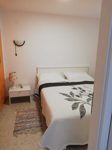 Bedroom 2, Apartments Ivezic, Njivice