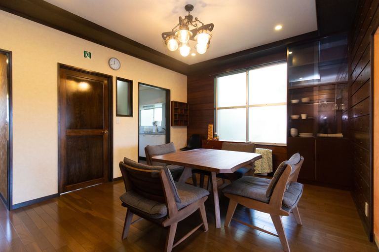 Others 5, Cozy Villa with Hot springs and Nature, Itō