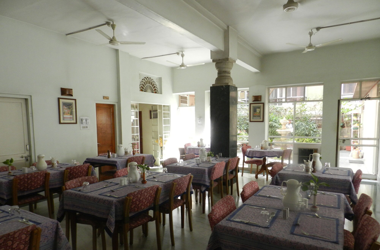 Food & Drinks 5, Tara Niwas, Jaipur