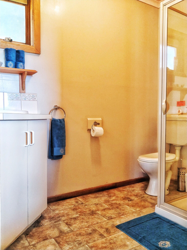 Bathroom 4, Twelve Apostles Motel & Country Retreat, Corangamite - South