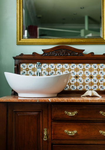 Bathroom 4, The Suite, 82 Cathedral, Private Parking, Cardiff
