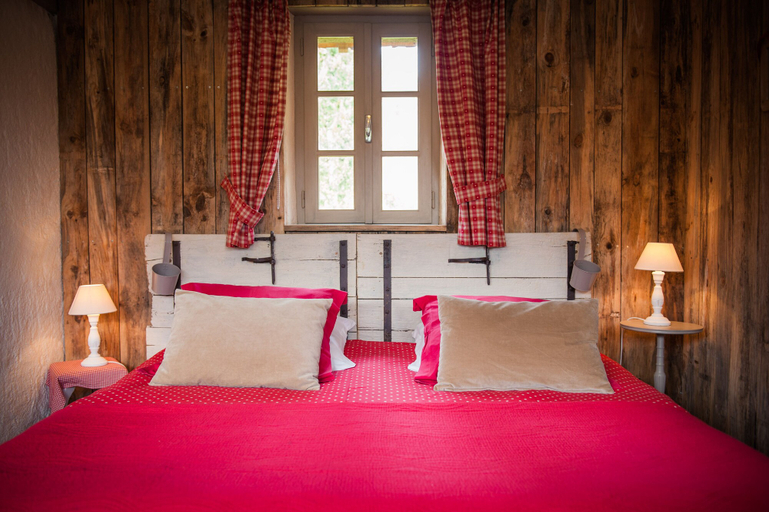 Bedroom 4, Maison d'hotes La Combe de Redoles, Lot