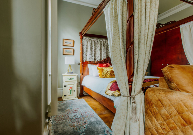 Bedroom 3, The Suite, 82 Cathedral, Private Parking, Cardiff