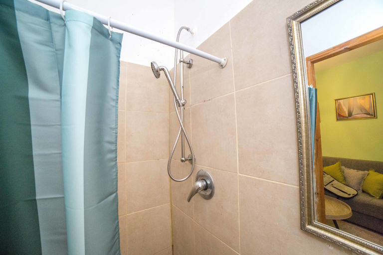 Bathroom 4, JI Rothschild Tel Aviv