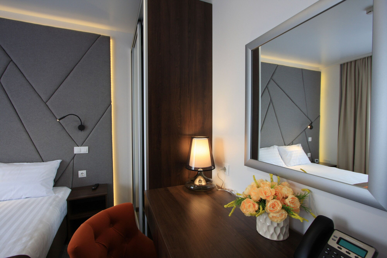 Bedroom 2, Avanta Hotel, Vladivostok gorsovet