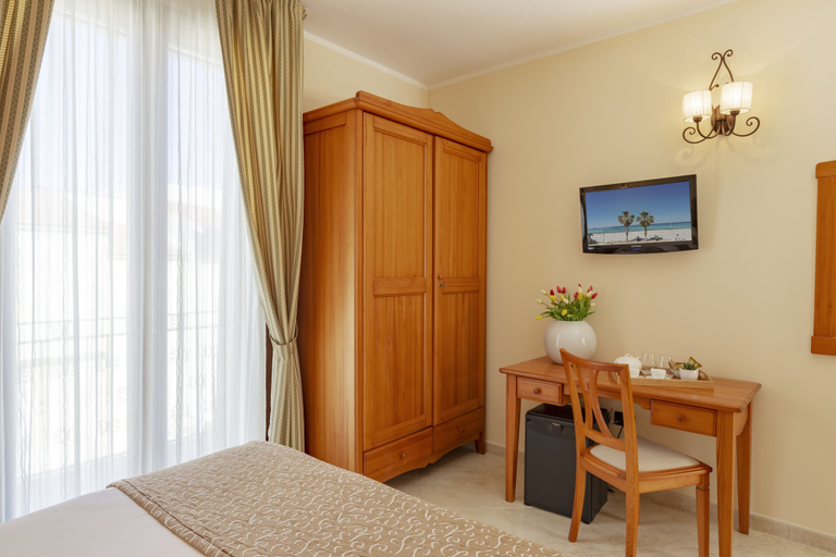 Bedroom 4, Hotel Mira Spiaggia, Trapani
